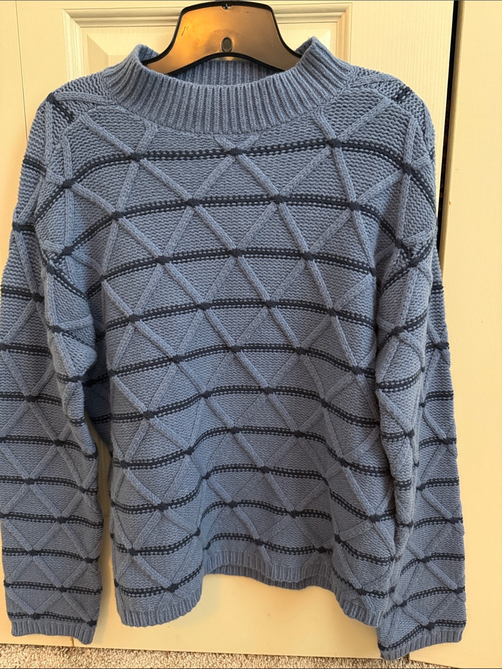 Ann Taylor Blue Textured Diamond-Pattern Crewneck Sweater